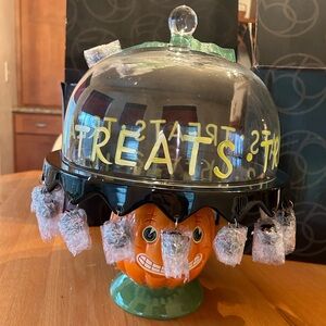 New Department 56 Halloween Treats Server